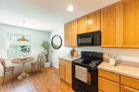 Building Photo - Village Park at Paladin