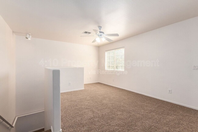 Building Photo - 2320 W Allens Peak Dr