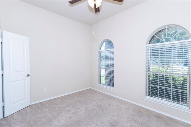 Building Photo - 113 Rustic Oak Ln