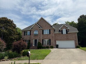 Building Photo - Lenoir City 37771 - 4 bedroom 2.5 bath - call Sharon Arnwine 865-313-7215