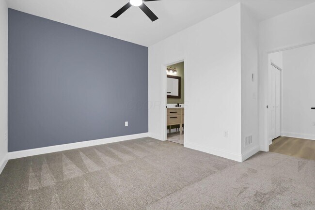 Building Photo - 901 Miller Ave