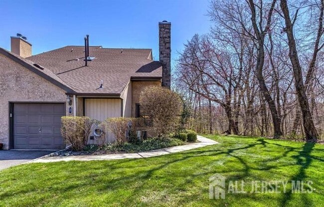 Building Photo - 17 Ashford Dr