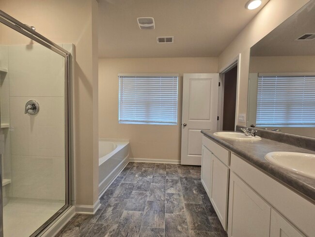 Building Photo - 4053 Crimson Pass