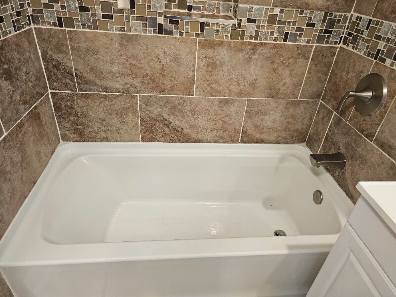 Building Photo - 1511 N Dupre St