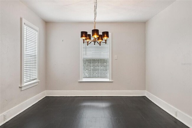 Building Photo - 137 E Grant St