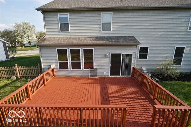 Building Photo - 5742 Cantigny Way N