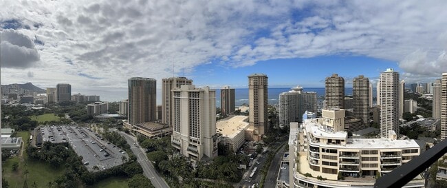 Building Photo - 1910 Ala Moana Blvd