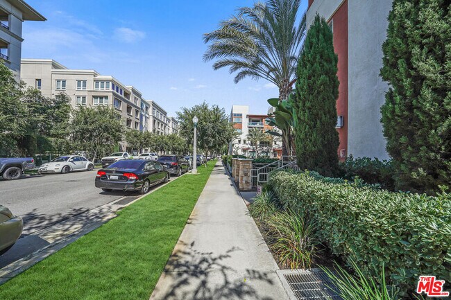 Building Photo - 5695 Goldeneye Ct