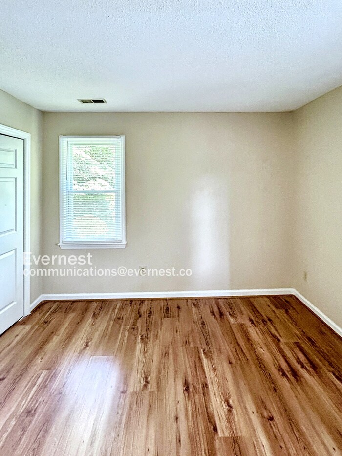 Building Photo - 5126 Lundy Dr