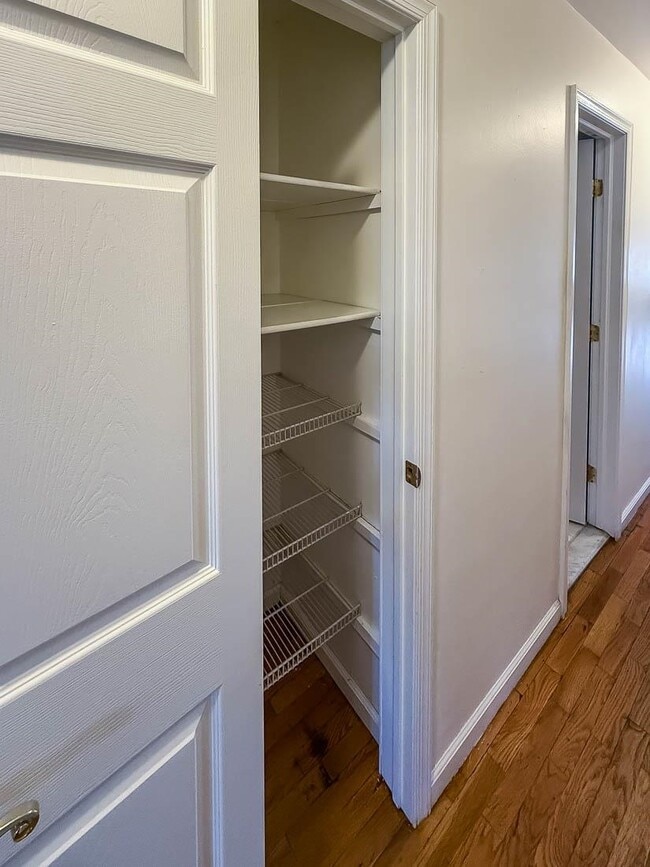 Building Photo - 513 AVENUE C