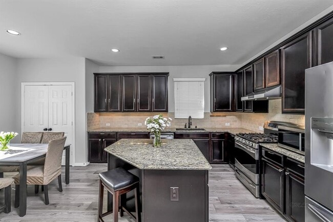 Building Photo - 3927 Candle Gate Ln