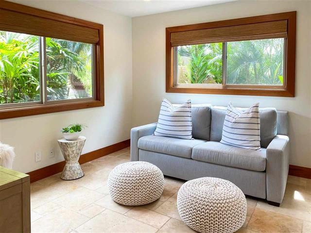 Building Photo - 215 Kamakoi Loop