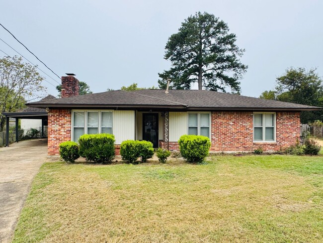 Building Photo - Tucked Away in a Peaceful Cul-de-Sac – 4-B...