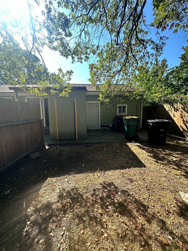 Building Photo - 978 Ringold St