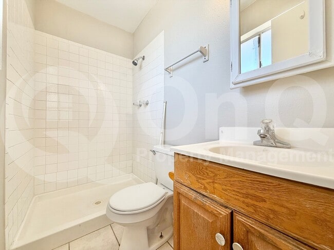 Building Photo - 6402 S 42nd St