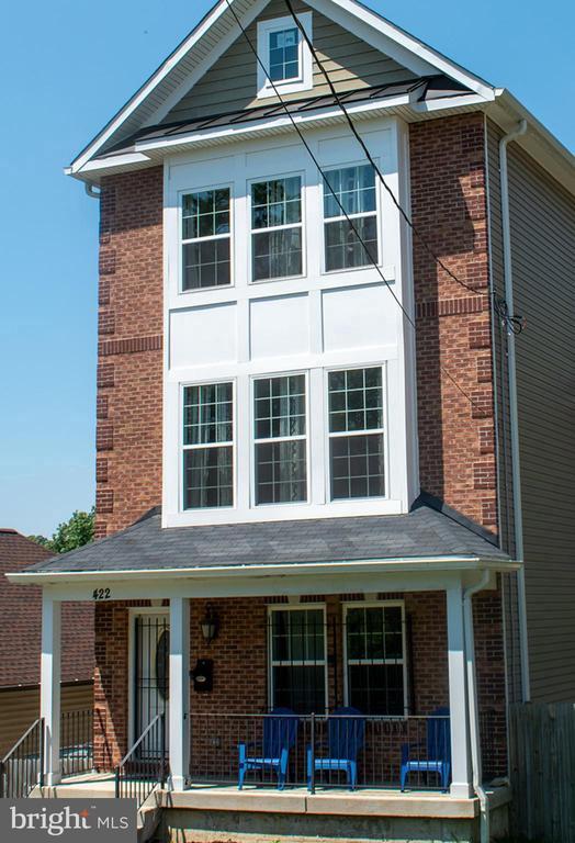 Primary Photo - 422 60th St NE