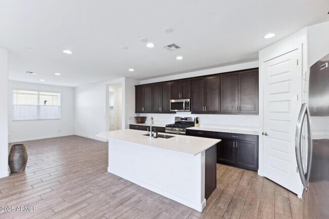 Building Photo - 4342 Enmark Dr
