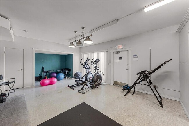 Building Photo - 151 N Orlando Ave