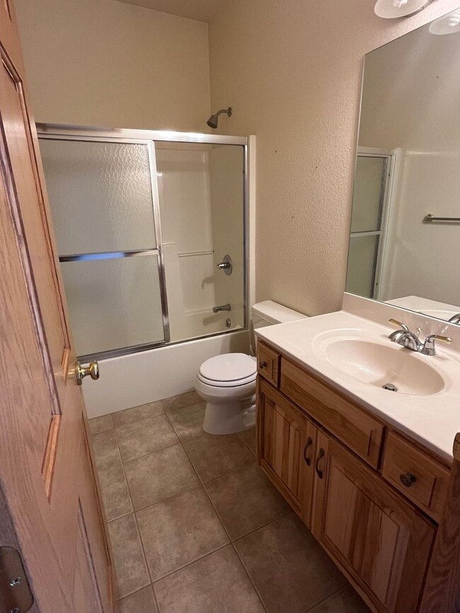Building Photo - 1124 Alta Vista Dr