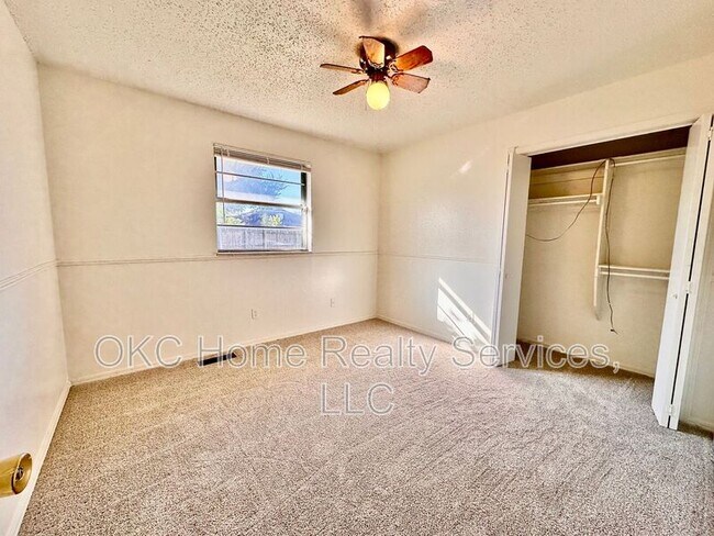 Building Photo - 9817 Grimsbey Ct