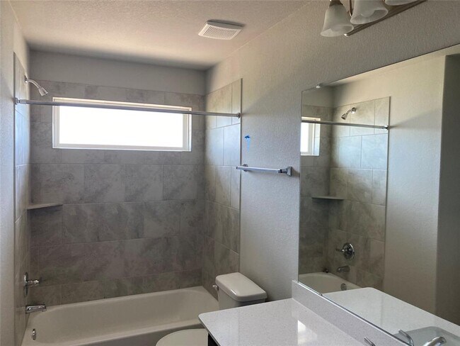 Building Photo - 106 Crooked Trail