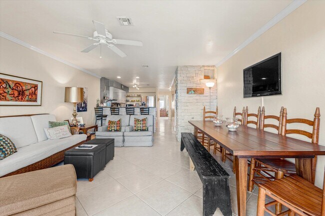 Building Photo - 3385 Coastal Hwy