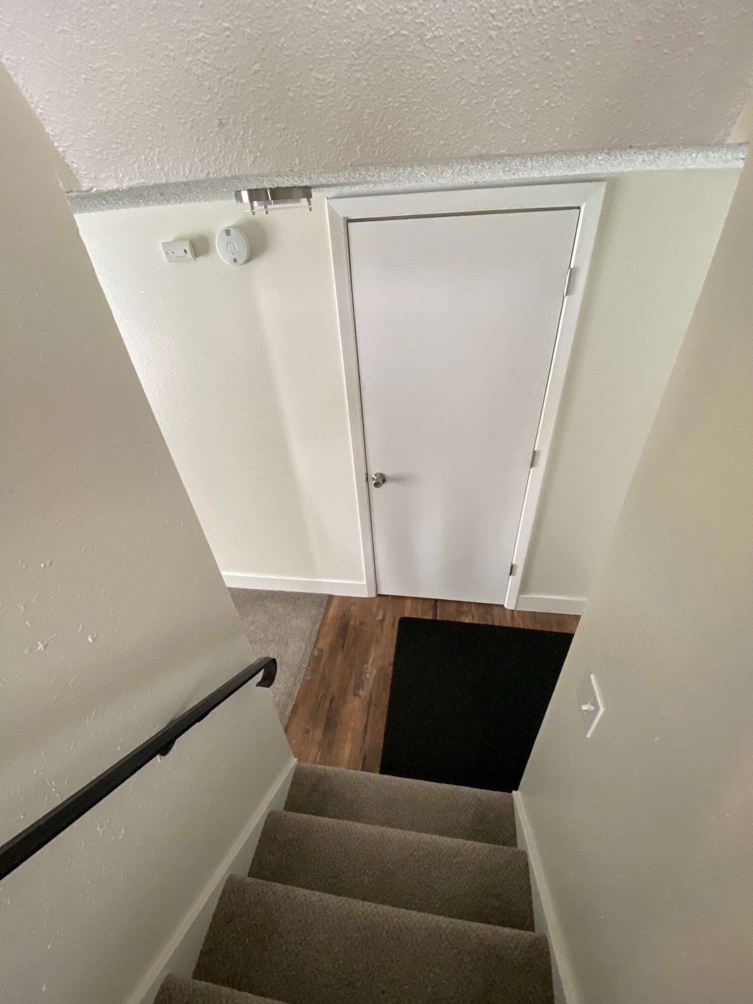 door to the utility room with in-unit laundry - 6228 Magnolia Ln N