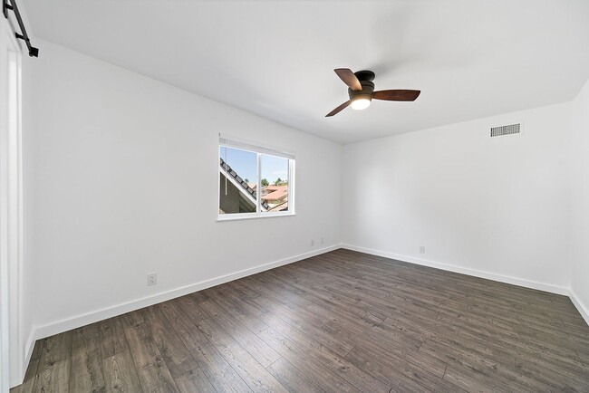 Building Photo - Ocean View Home