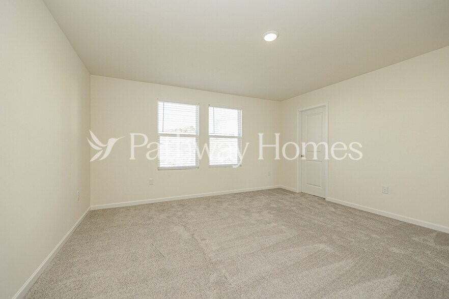 Building Photo - 1062 Large Poppy Dr