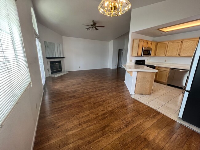 Building Photo - **2 WEEKS FREE OFF OF FIRST MONTH**