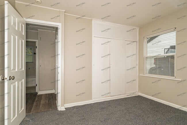 Building Photo - 4108 Davis St