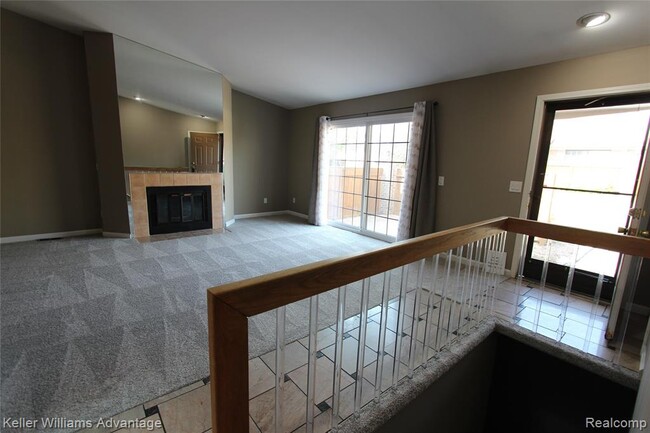 Building Photo - 40053 Crosswinds Rd