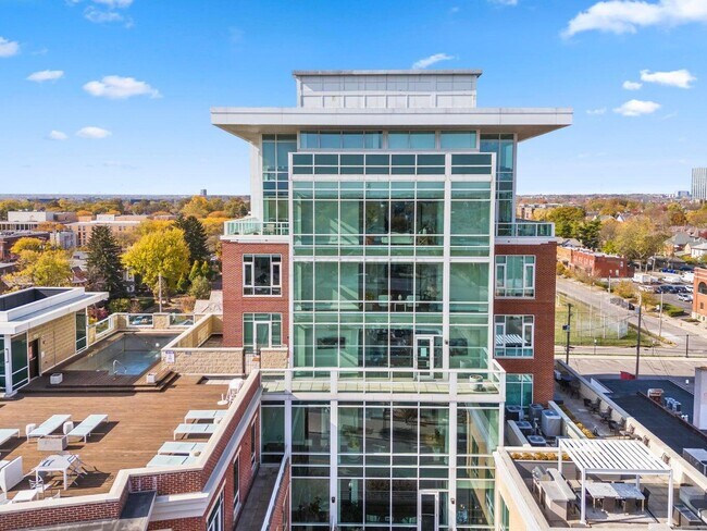 Building Photo - 1145 N High St