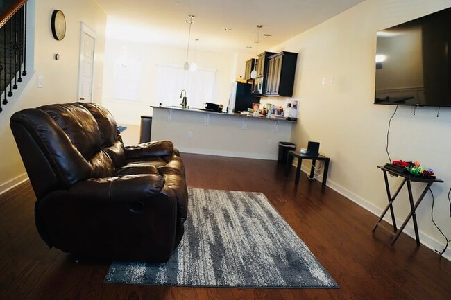 Building Photo - 6425 Swatner Dr