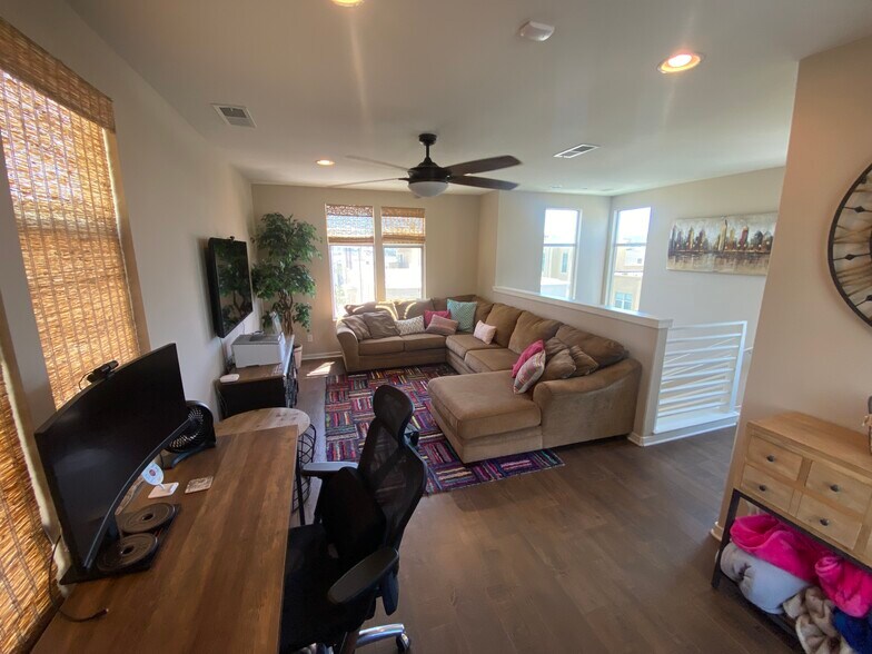 Building Photo - 7918 Altana Way