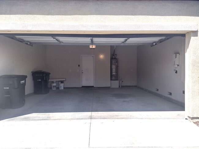 Building Photo - 8256 Triplett Ln