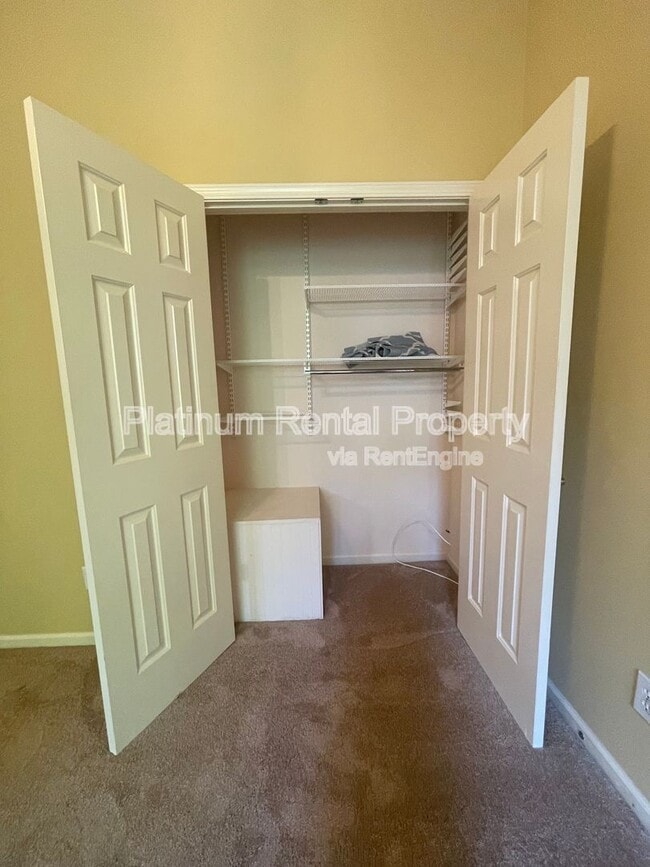 Building Photo - 1460 Wembley Ct NE