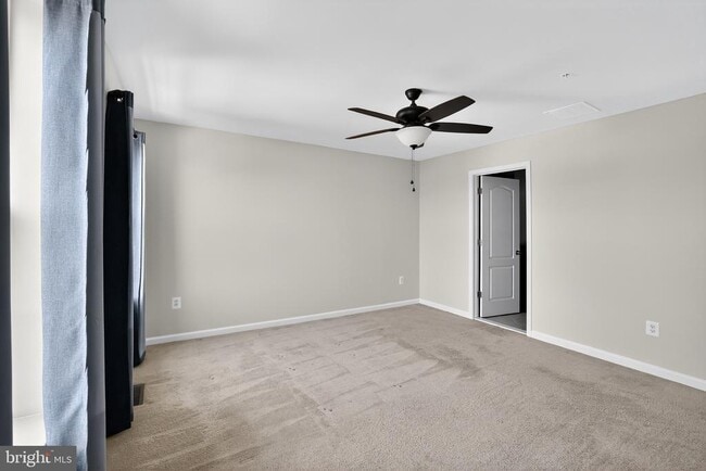 Building Photo - 7049 Banbury Dr