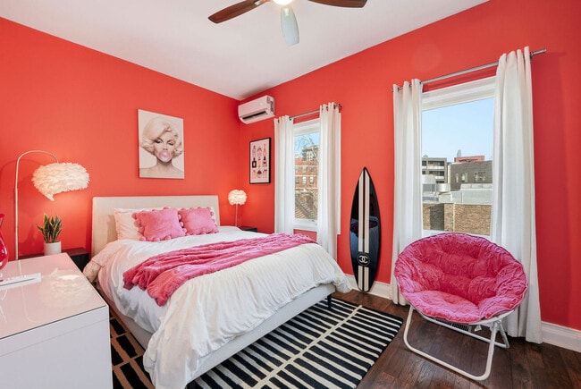 Building Photo - 657 N Carpenter St