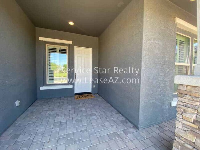 Building Photo - 9607 E Solina Ave