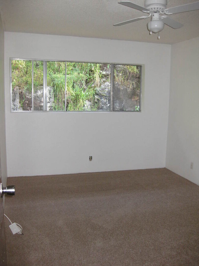 Building Photo - Newtown Meadows - Two bedroom, two bath to...