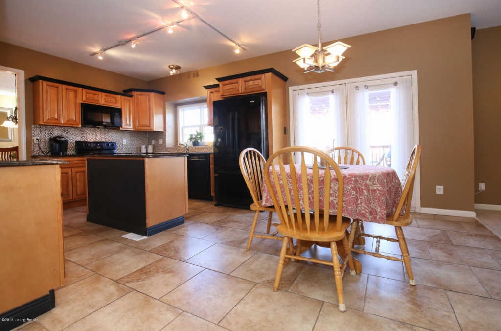 Breakfast Nook - 9219 Eminence Ct