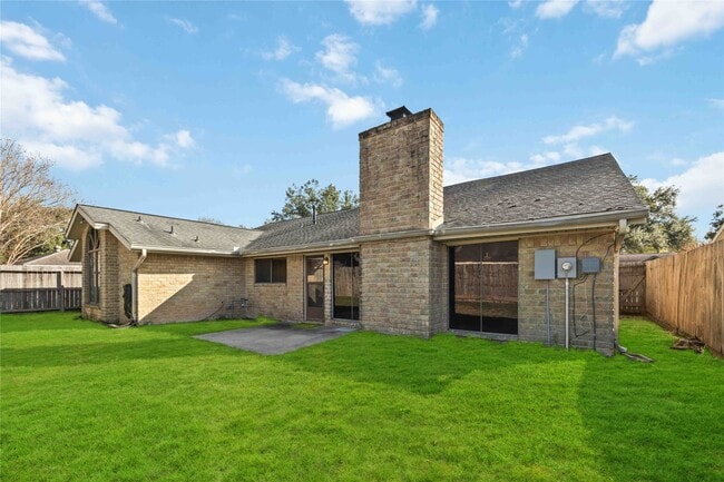 Building Photo - 21214 Park Bend Dr