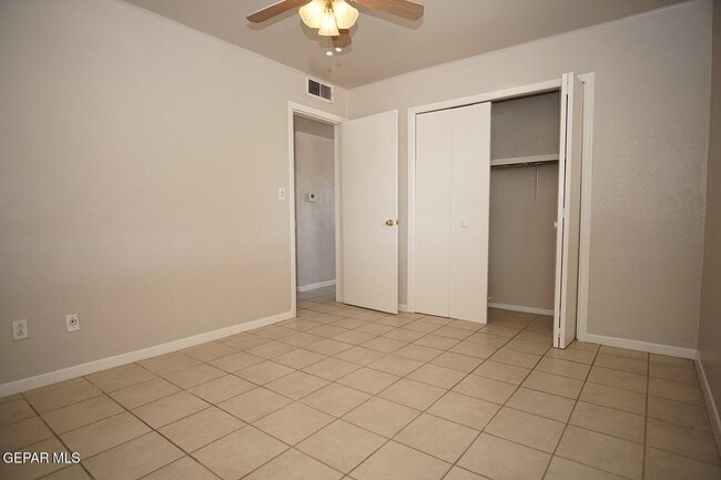 Building Photo - 7309 Alameda Ave