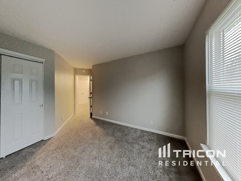 Building Photo - 7461 Camberwood Dr