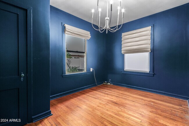 Building Photo - 2209 N Edgemere St