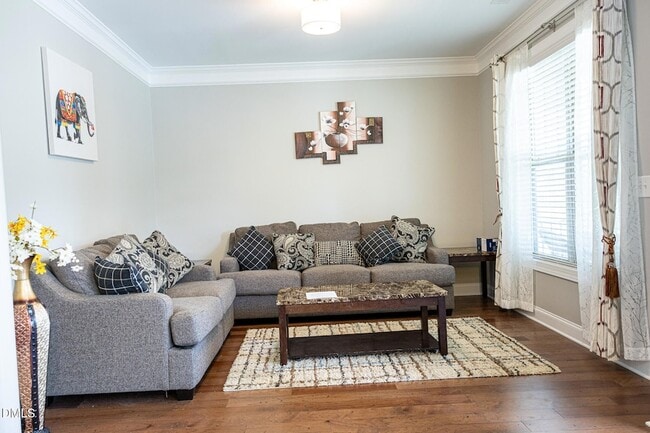 Building Photo - 5016 Trembath Ln