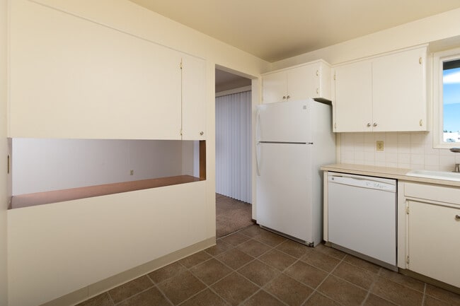 Building Photo - Modern Duplex for rent near Wandermere