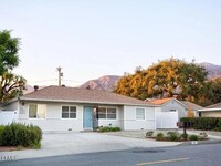 Building Photo - 361 Norumbega Dr