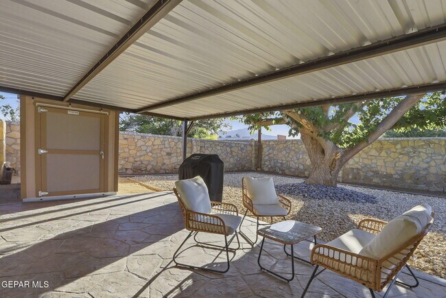 Building Photo - 4873 Mcgregor Dr